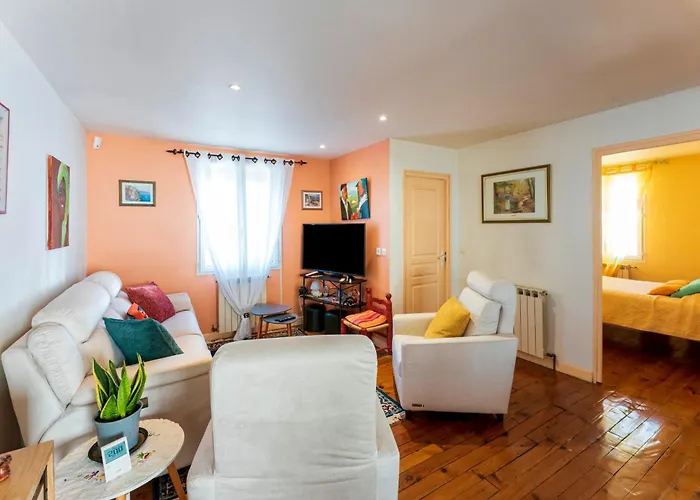 Holiday home Maison De *